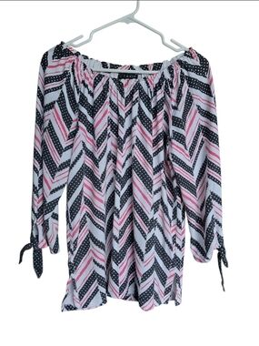 N-Touch Off-Shoulder Chevron Blouse in Pink, Black & White